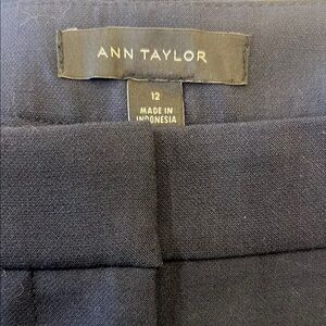 Ann Taylor Cropped Wide Leg Culottes Trousers Button Detail Navy Blue Women’s 12